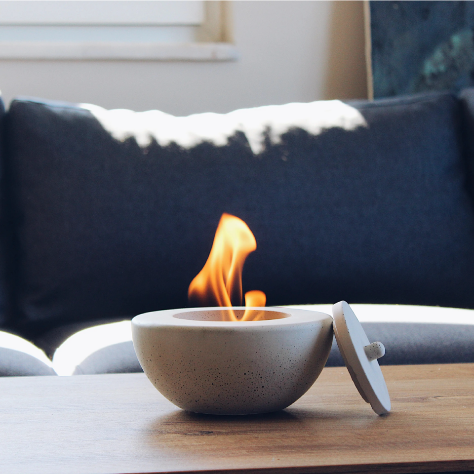 Beton Masa Şöminesi V.2