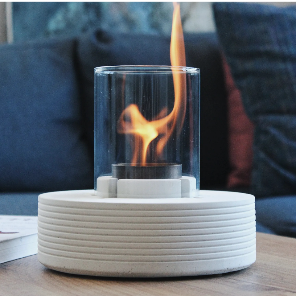 Camlı Beton Masa Şöminesi V.3