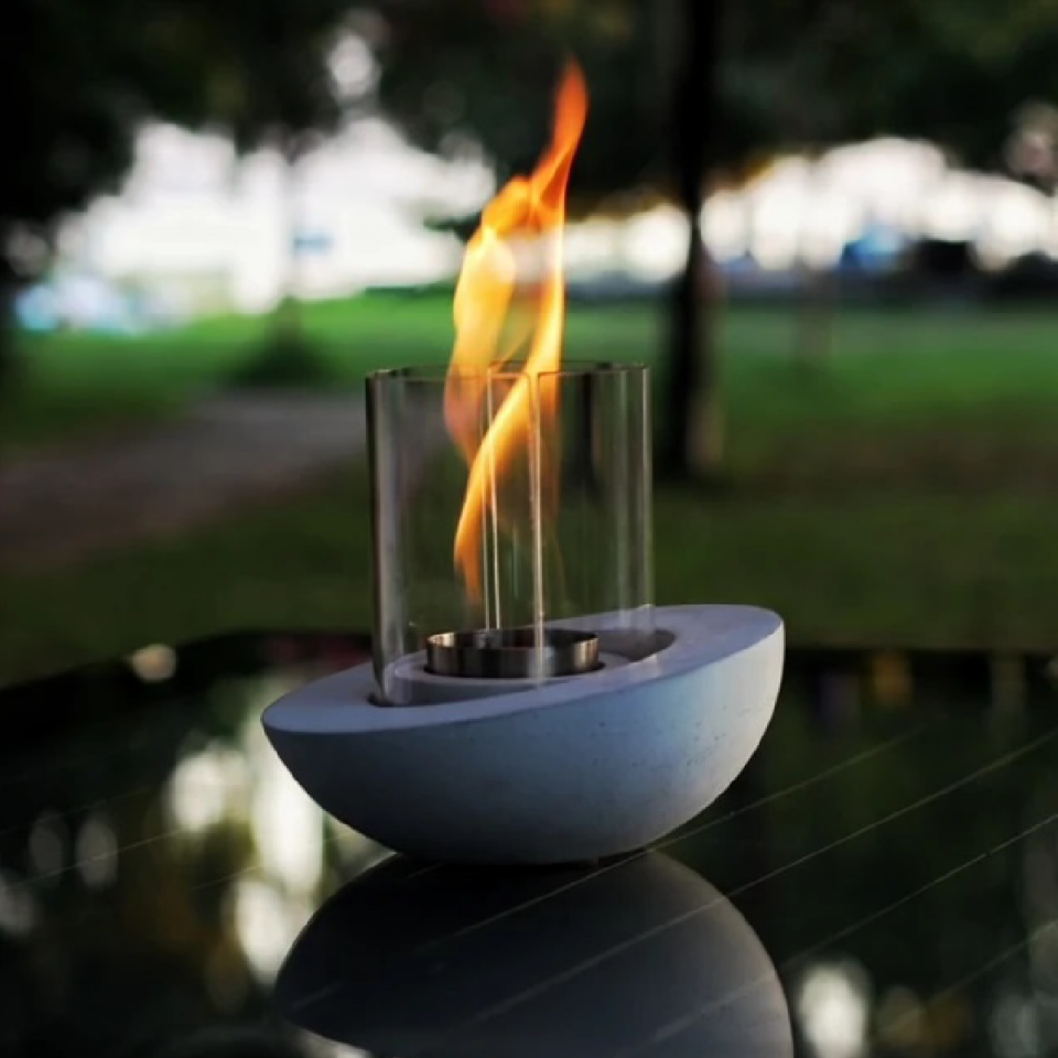 Camlı Beton Masa Şöminesi Twist Fire V.1 Mini