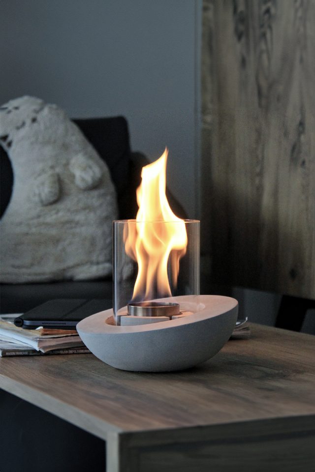 Camlı Beton Masa Şöminesi V.4