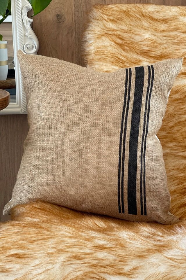 Şerit Desenli Jüt Kırlent 50x50 Cm