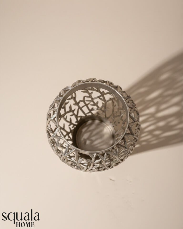 Desenli Küçük Lüks Metal Vazo Gümüş